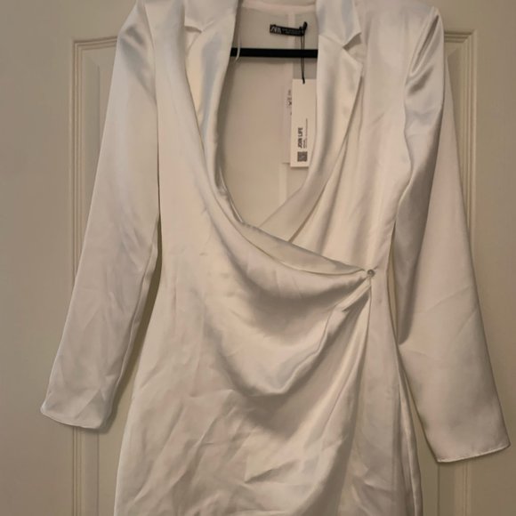 Brand New ZARA Satin Effect Shoulder Pad Dress - Picture 4 of 4